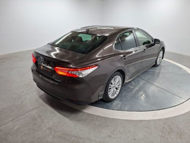Toyota Camry 2.5 220H Advance 160 kW (218 CV)