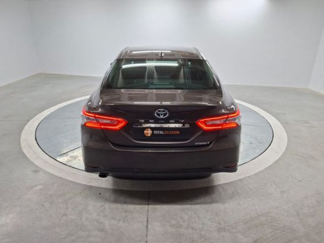 Toyota Camry 2.5 220H Advance 160 kW (218 CV)