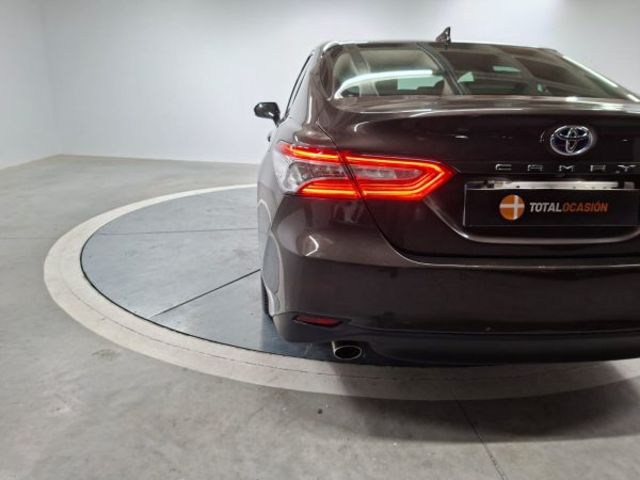 Toyota Camry 2.5 220H Advance 160 kW (218 CV)