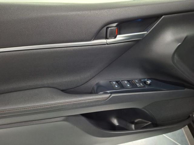 Toyota Camry 2.5 220H Advance 160 kW (218 CV)