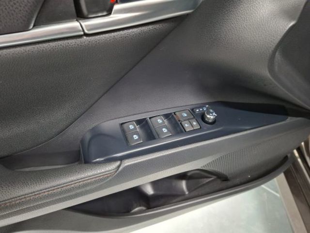 Toyota Camry 2.5 220H Advance 160 kW (218 CV)