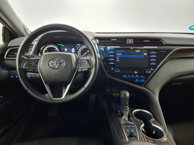 Toyota Camry 2.5 220H Advance 160 kW (218 CV)