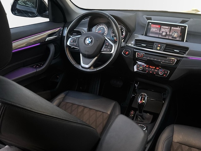 BMW X1 sDrive18d color Negro. Año 2022. 110KW(150CV). Diésel. En concesionario Pruna Motor, S.L de Barcelona