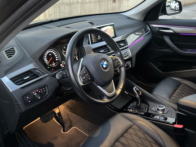 BMW X1 sDrive18d color Negro. Año 2022. 110KW(150CV). Diésel. En concesionario Pruna Motor, S.L de Barcelona