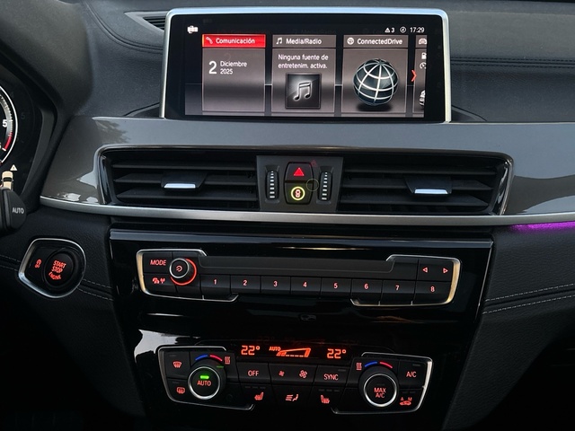 BMW X1 sDrive18d color Negro. Año 2022. 110KW(150CV). Diésel. En concesionario Pruna Motor, S.L de Barcelona