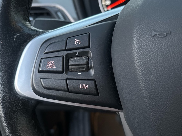 BMW X1 sDrive18d color Negro. Año 2022. 110KW(150CV). Diésel. En concesionario Pruna Motor, S.L de Barcelona