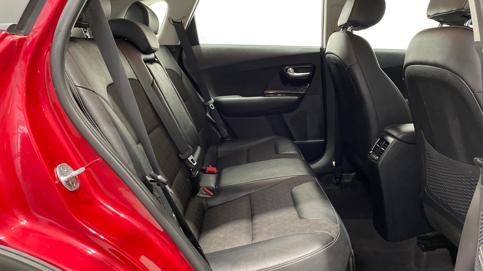 Kia Niro 1.6 GDi HEV Híbrido en Barcelona