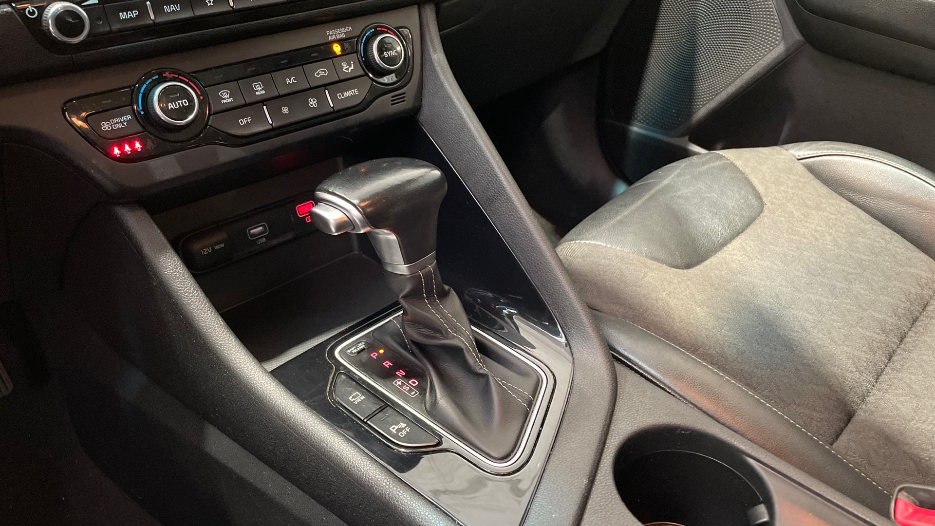 Kia Niro 1.6 GDi HEV Híbrido en Barcelona