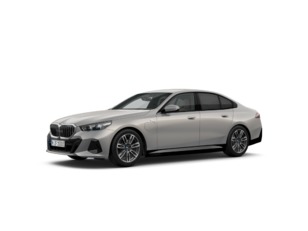 Fotos de BMW Serie 5 530e color Gris. Año 2025. 220KW(299CV). Híbrido Electro/Gasolina. En concesionario Barcelona Premium -- GRAN VIA de Barcelona