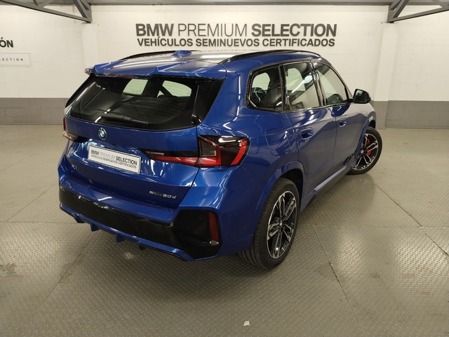 BMW X1 sDrive20d color Azul. Año 2025. 120KW(163CV). Diésel. En concesionario Autoberón de La Rioja