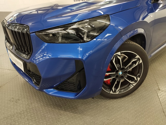 BMW X1 sDrive20d color Azul. Año 2025. 120KW(163CV). Diésel. En concesionario Autoberón de La Rioja