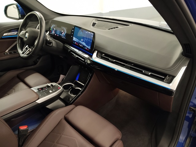 BMW X1 sDrive20d color Azul. Año 2025. 120KW(163CV). Diésel. En concesionario Autoberón de La Rioja