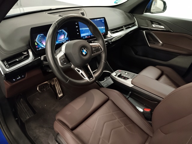BMW X1 sDrive20d color Azul. Año 2025. 120KW(163CV). Diésel. En concesionario Autoberón de La Rioja