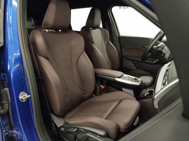 BMW X1 sDrive20d color Azul. Año 2025. 120KW(163CV). Diésel. En concesionario Autoberón de La Rioja