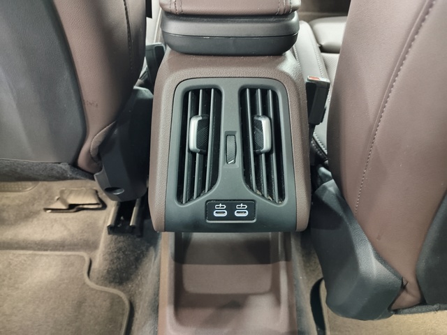 BMW X1 sDrive20d color Azul. Año 2025. 120KW(163CV). Diésel. En concesionario Autoberón de La Rioja