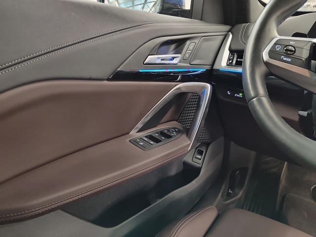 BMW X1 sDrive20d color Azul. Año 2025. 120KW(163CV). Diésel. En concesionario Autoberón de La Rioja