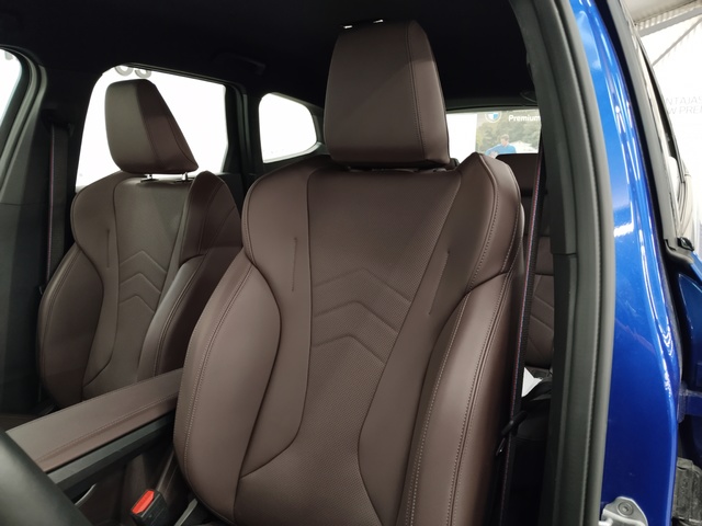 BMW X1 sDrive20d color Azul. Año 2025. 120KW(163CV). Diésel. En concesionario Autoberón de La Rioja