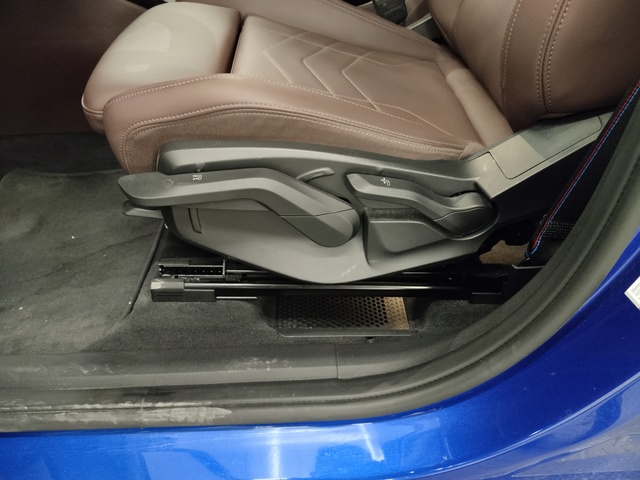 BMW X1 sDrive20d color Azul. Año 2025. 120KW(163CV). Diésel. En concesionario Autoberón de La Rioja