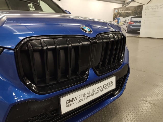 BMW X1 sDrive20d color Azul. Año 2025. 120KW(163CV). Diésel. En concesionario Autoberón de La Rioja