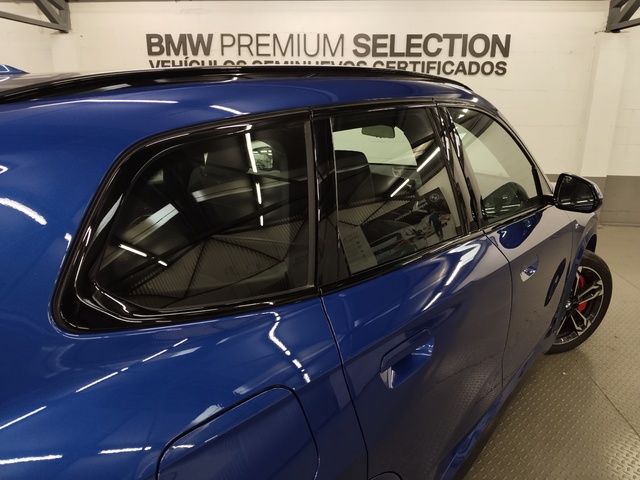 BMW X1 sDrive20d color Azul. Año 2025. 120KW(163CV). Diésel. En concesionario Autoberón de La Rioja