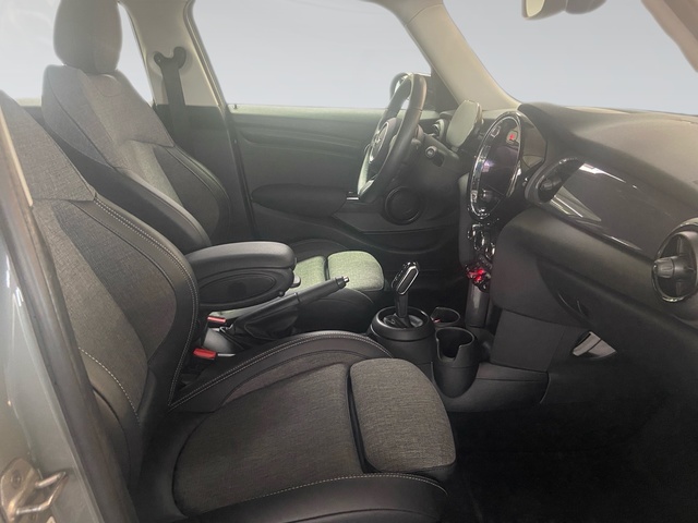 fotoG 11 del MINI MINI Cooper 5 Puertas 100 kW (136 CV) 136cv Gasolina del 2021 en Girona