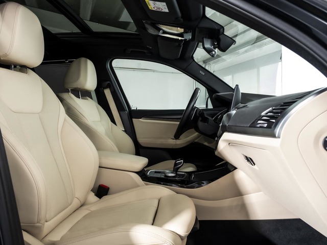 BMW X3 xDrive30e color Negro. Año 2022. 215KW(292CV). Híbrido Electro/Gasolina. En concesionario Oliva Motor Girona de Girona