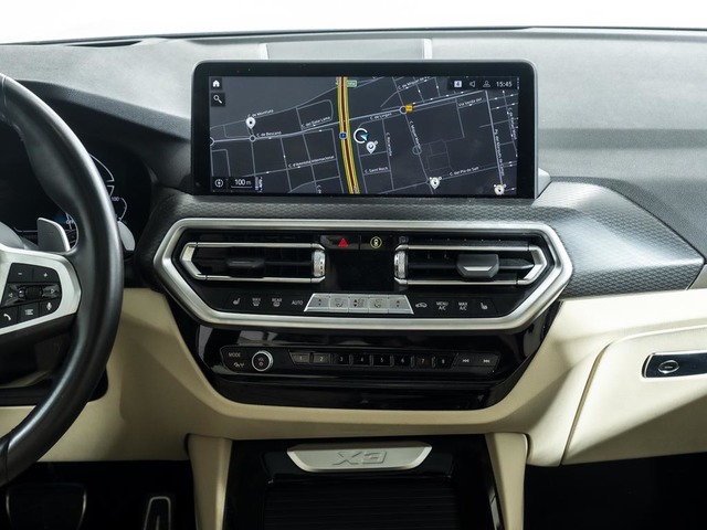 BMW X3 xDrive30e color Negro. Año 2022. 215KW(292CV). Híbrido Electro/Gasolina. En concesionario Oliva Motor Girona de Girona