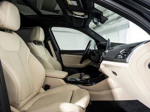 BMW X3 xDrive30e color Negro. Año 2022. 215KW(292CV). Híbrido Electro/Gasolina. En concesionario Oliva Motor Girona de Girona