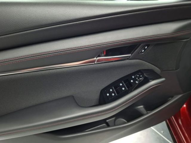 Mazda Mazda 3 2.0 e-SKYACTIV-G Homura 89 kW (122 CV)