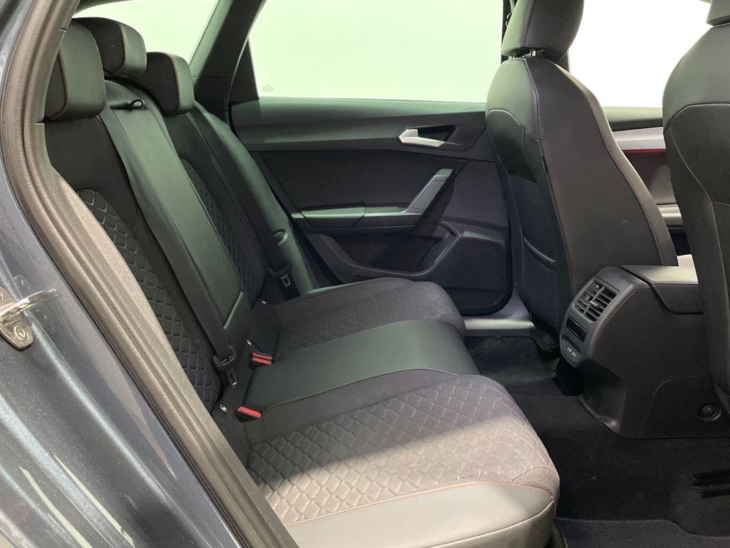 SEAT León ST 1.5 eTSI en Barcelona