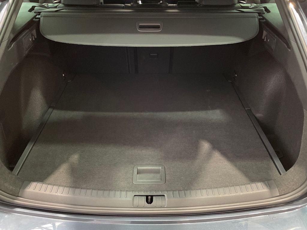 SEAT León ST 1.5 eTSI en Barcelona