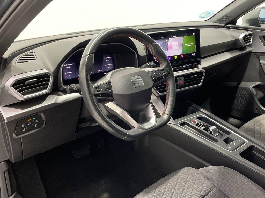 SEAT León ST 1.5 eTSI en Barcelona