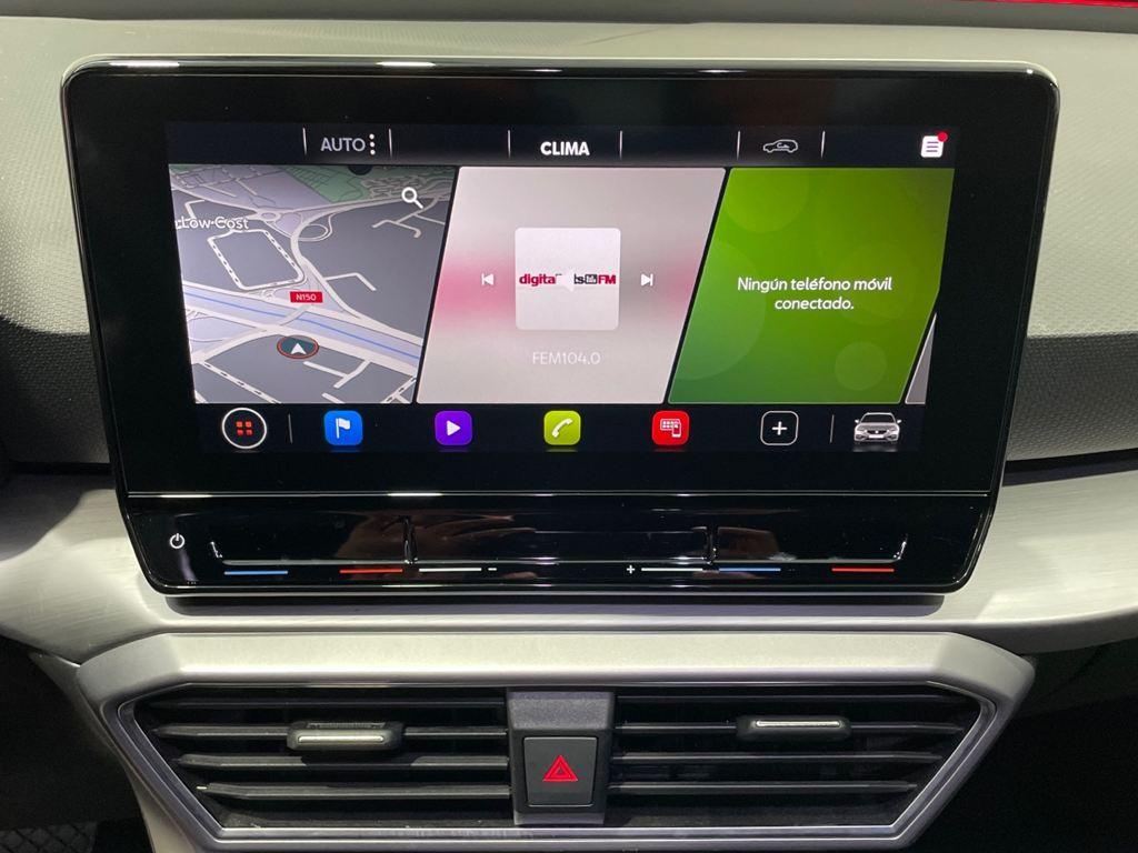 SEAT León ST 1.5 eTSI en Barcelona