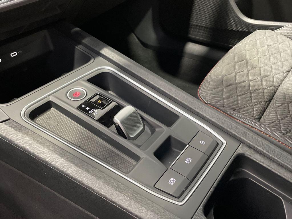 SEAT León ST 1.5 eTSI en Barcelona