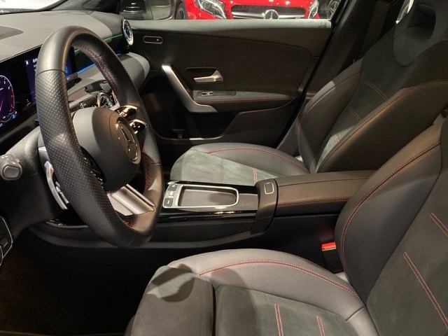 Mercedes-Benz Clase A Compacto 180 en Barcelona