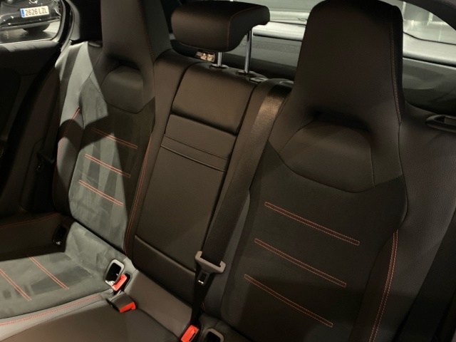 Mercedes-Benz Clase A Compacto 180 en Barcelona