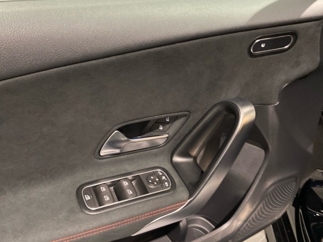 Mercedes-Benz Clase A Compacto 180 en Barcelona