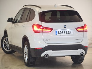 BMW X1 sDrive18d color Blanco. Año 2021. 110KW(150CV). Diésel. 