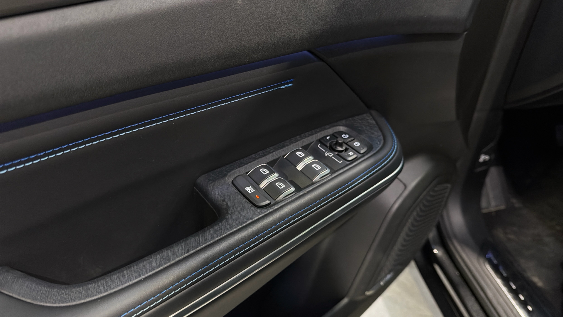 Lynk & Co 01 segunda mano 90051941 - 42