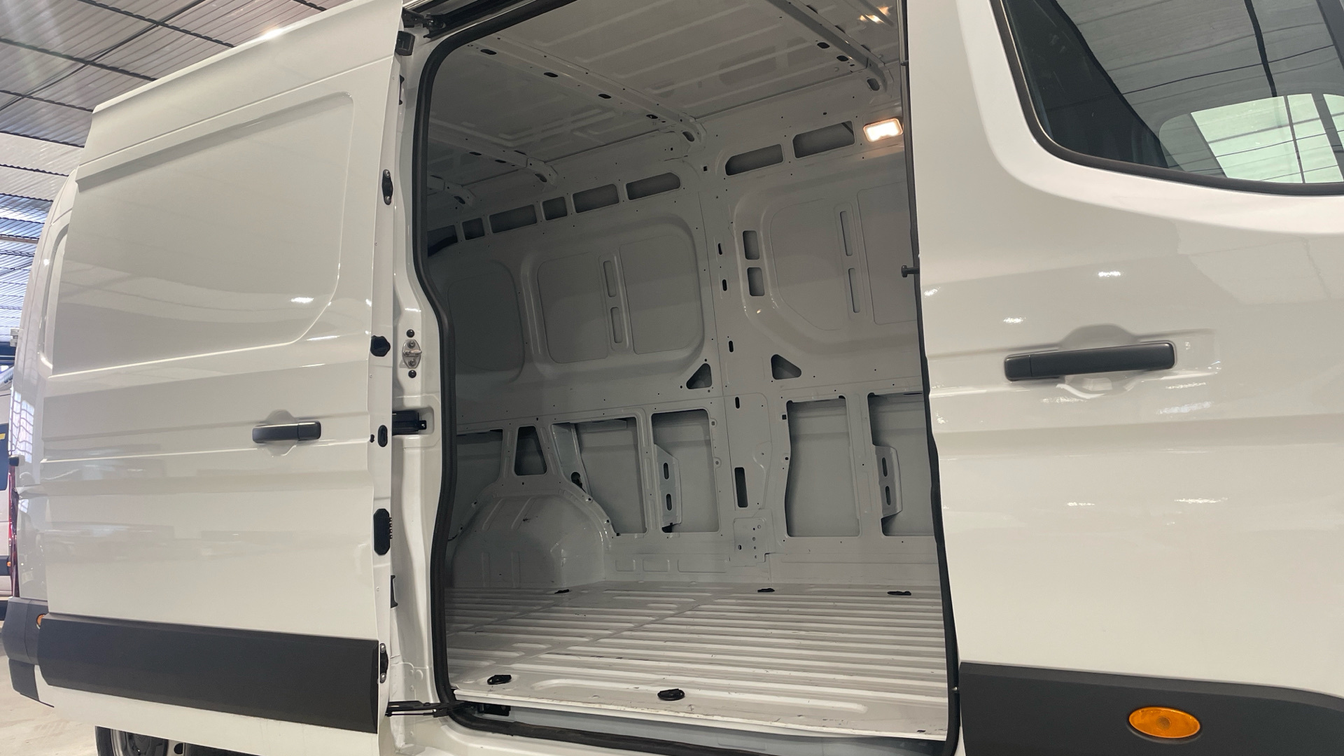 Renault Master Furgon dCi 150 en Barcelona