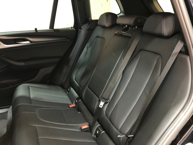 BMW X3 xDrive30e color Negro. Año 2022. 215KW(292CV). Híbrido Electro/Gasolina. En concesionario Movilnorte El Plantio de Madrid