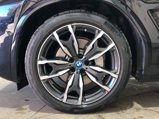BMW X3 xDrive30e color Negro. Año 2022. 215KW(292CV). Híbrido Electro/Gasolina. En concesionario Movilnorte El Plantio de Madrid