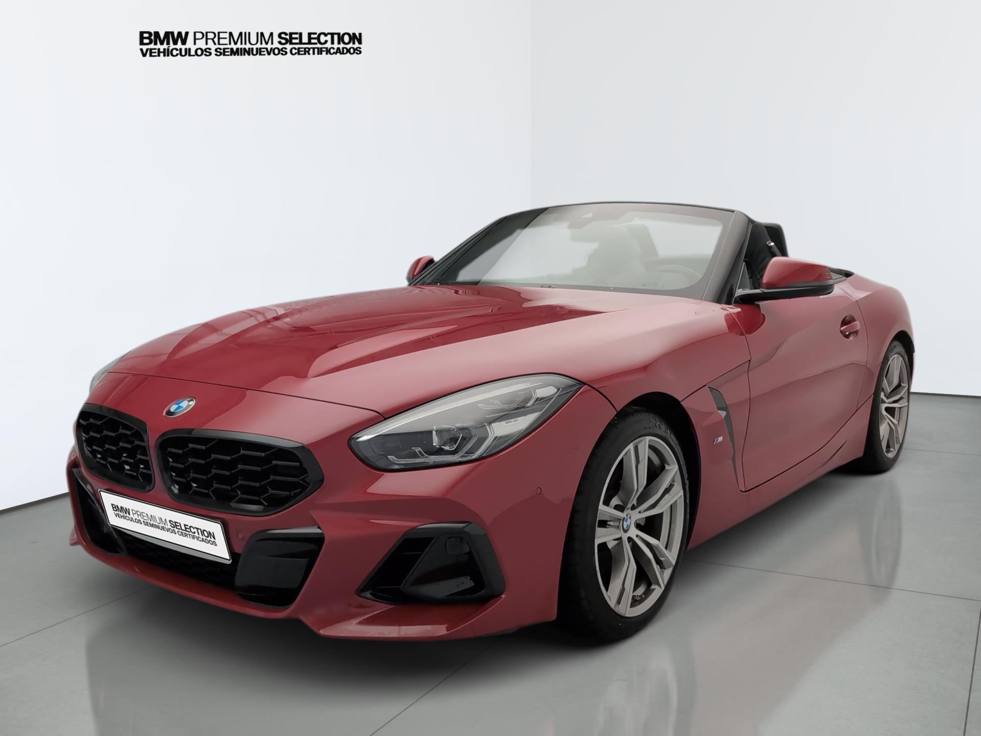 BMW Z4 sDrive30i Cabrio color Rojo. Año 2025. 190KW(258CV). Gasolina. En concesionario Automotor Premium Velázquez - Málaga de Málaga