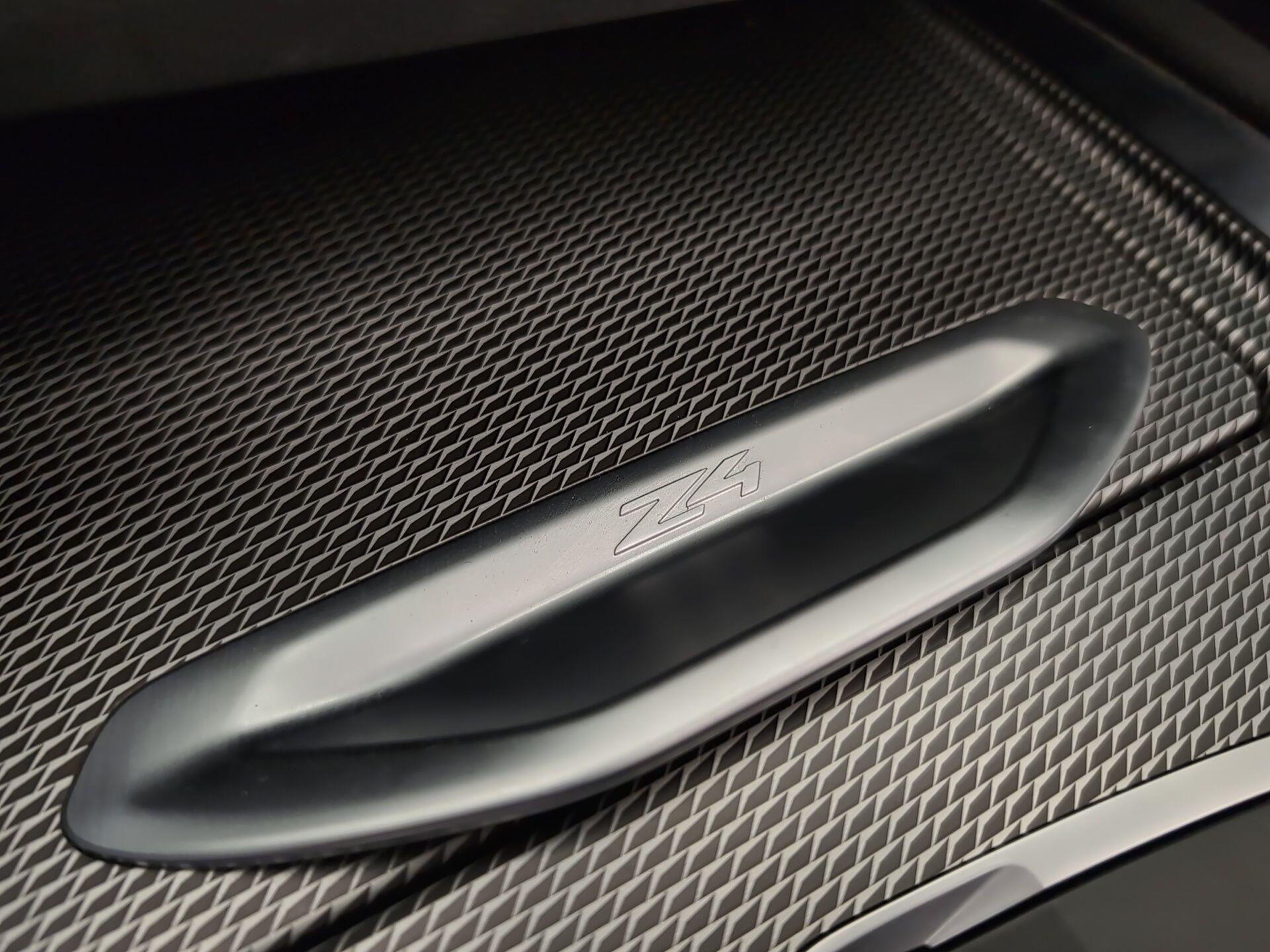 BMW Z4 sDrive30i Cabrio color Rojo. Año 2025. 190KW(258CV). Gasolina. En concesionario Automotor Premium Velázquez - Málaga de Málaga