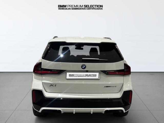 BMW X1 xDrive25e color Blanco. Año 2025. 180KW(245CV). Híbrido Electro/Gasolina. En concesionario Automotor Costa, S.L.U. de Almería