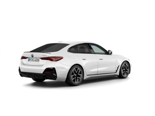 Fotos de BMW Serie 4 420d Gran Coupe color Blanco. Año 2025. 140KW(190CV). Diésel. En concesionario Movilnorte Las Rozas de Madrid