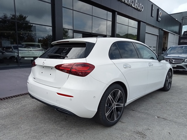 Mercedes-Benz Clase A 180 100 kW (136 CV)