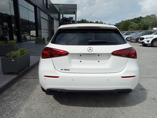 Mercedes-Benz Clase A 180 100 kW (136 CV)