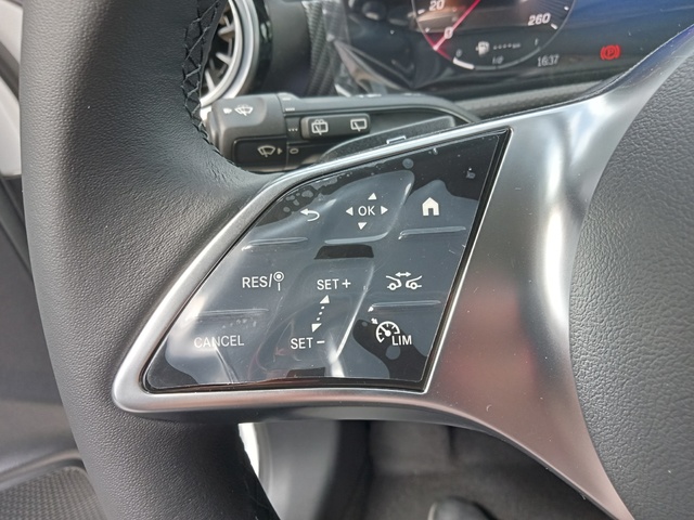 Mercedes-Benz Clase A 180 100 kW (136 CV)