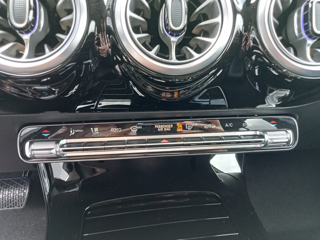 Mercedes-Benz Clase A 180 100 kW (136 CV)